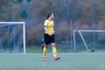 Bild 346 - F SSC Hagen Ahrensburg - SV Frisia 03 Risum-Lindholm : Ergebnis: 2:0